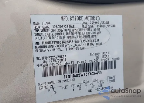 2005 Lincoln Town Car Signature Limited из США, поврежденный, VIN 1LNHM82W85Y626455